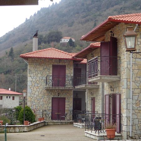 Alonaki Guesthouse Plátanos エクステリア 写真